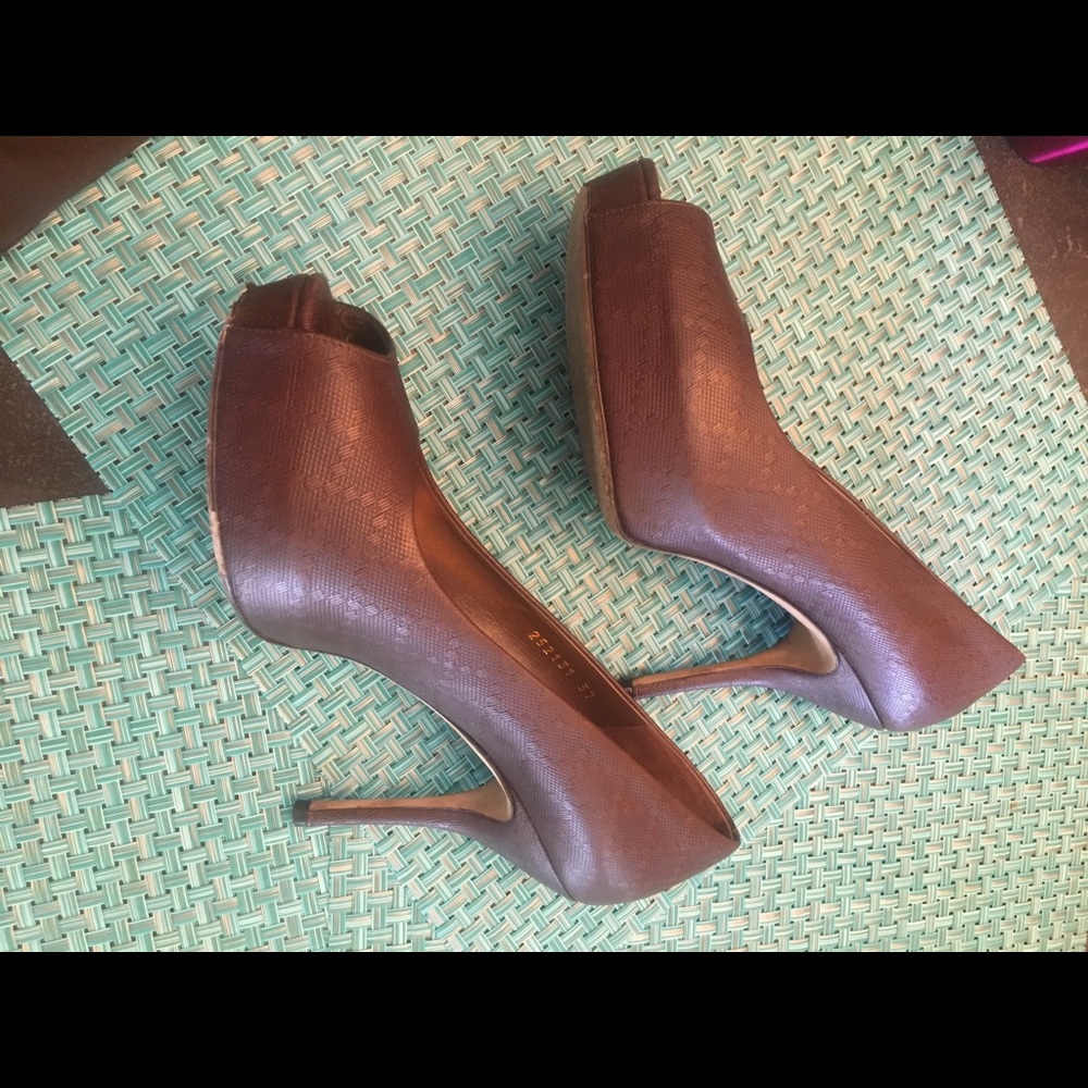 Gucci peep toe brown leather platform heels - Picture 2 of 8